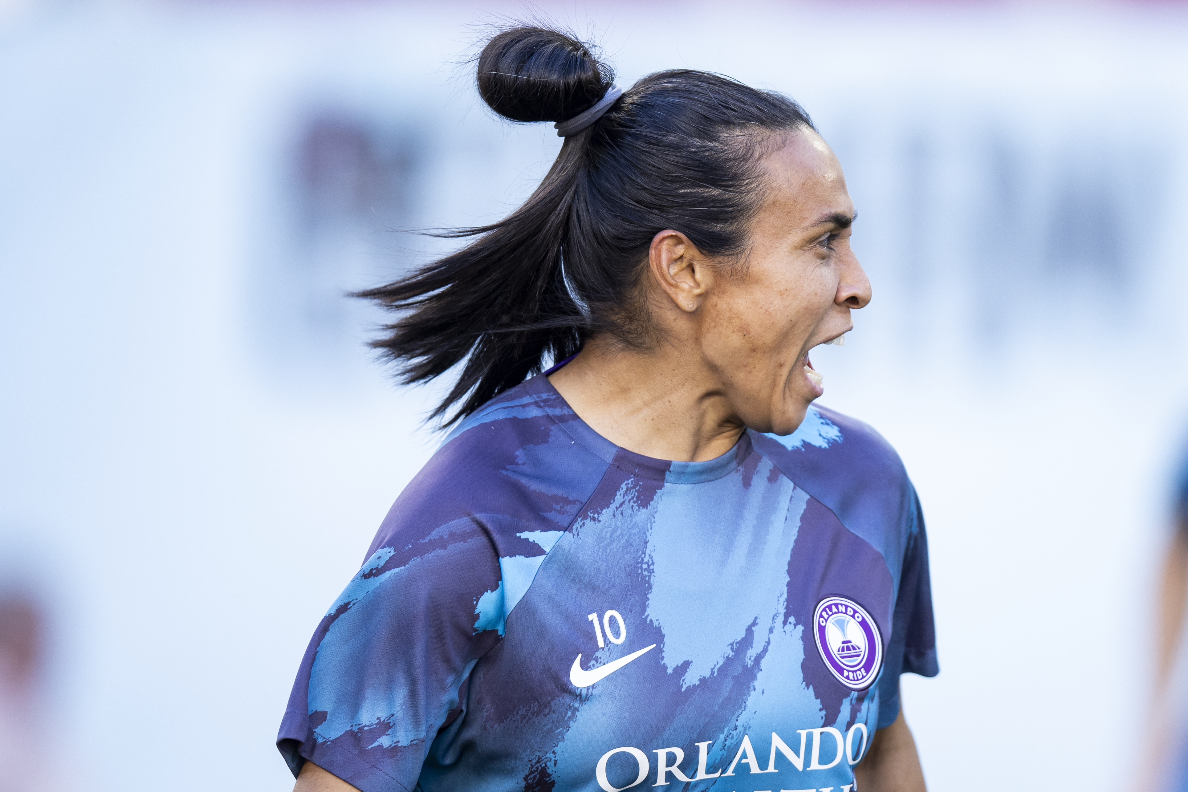 姆斯强烈的 姆斯强烈的